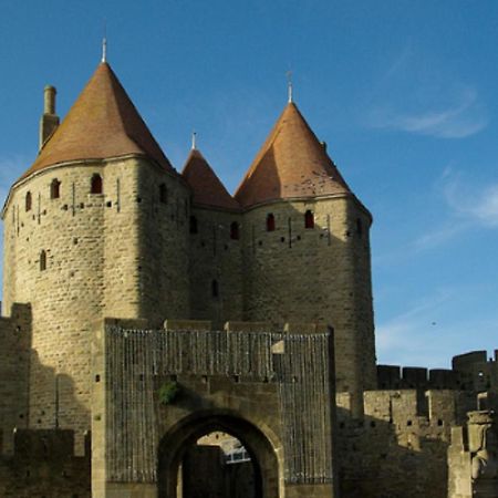Au Doux Clocher Pieusse Kültér fotó
