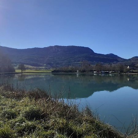 Au Doux Clocher Pieusse Kültér fotó