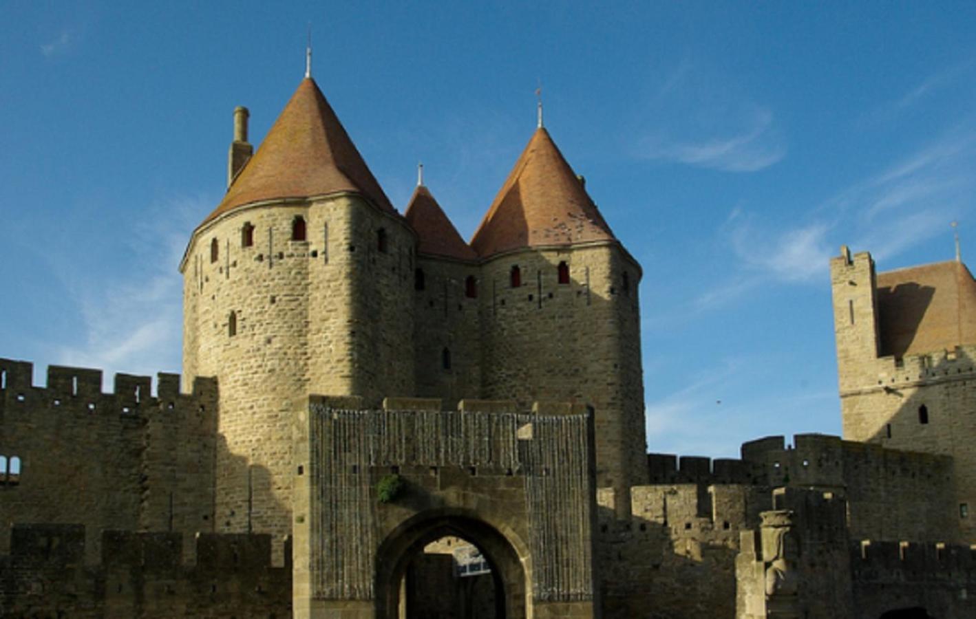 Au Doux Clocher Pieusse Kültér fotó